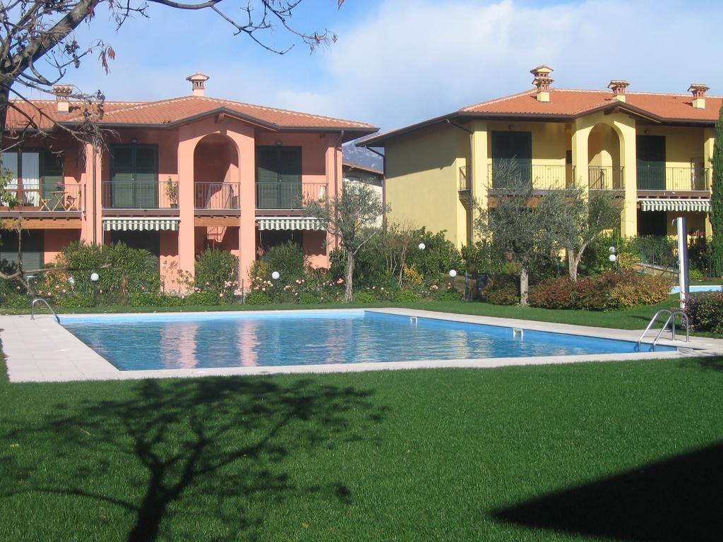 Casa Vacanze Serraglie Raffa Ngoại thất bức ảnh