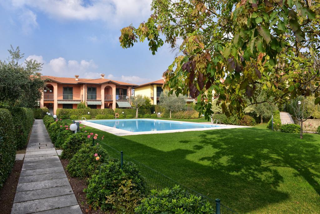 Casa Vacanze Serraglie Raffa Ngoại thất bức ảnh