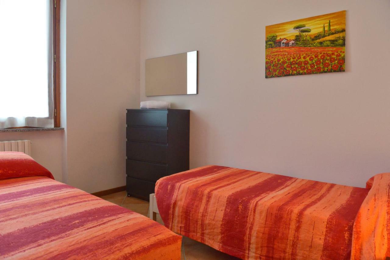Casa Vacanze Serraglie Raffa Ngoại thất bức ảnh