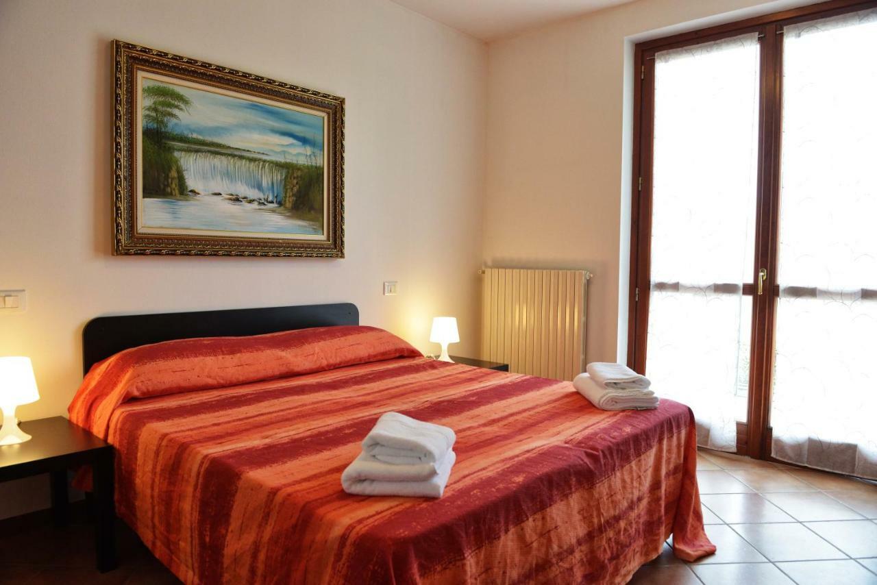 Casa Vacanze Serraglie Raffa Ngoại thất bức ảnh
